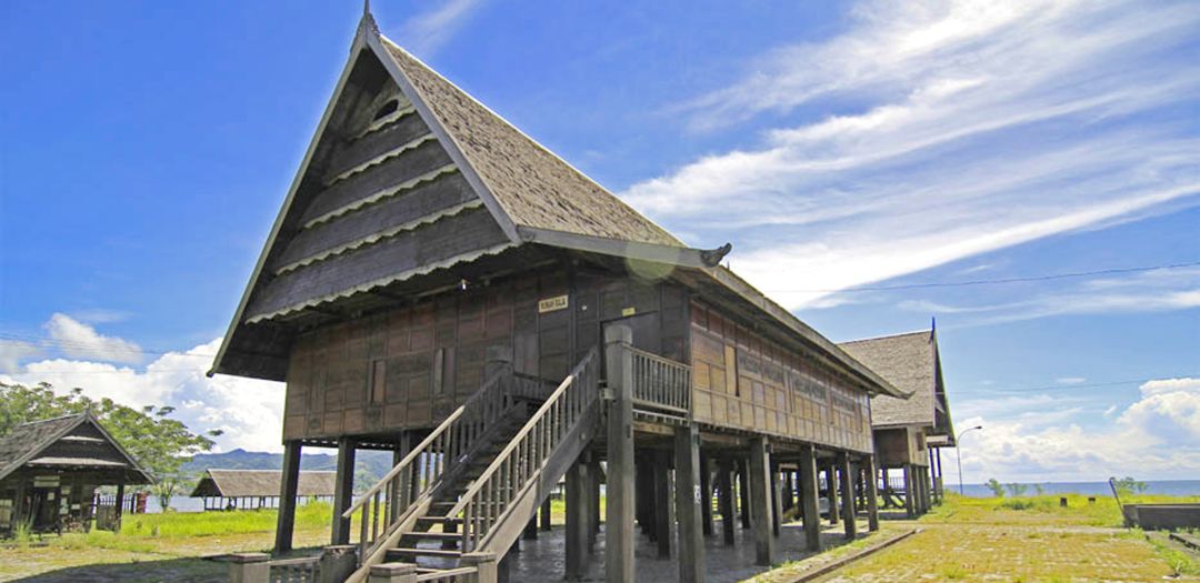 Detail Rumah Adat Luwu Nomer 31