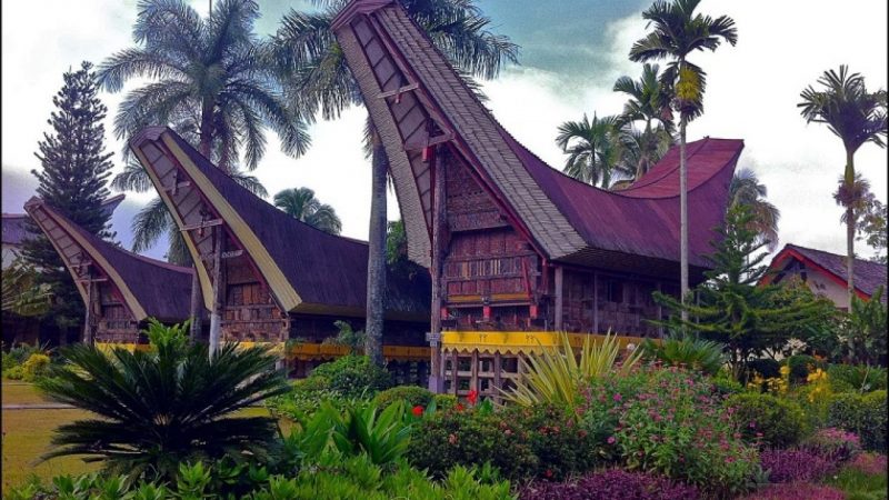 Detail Rumah Adat Luwu Nomer 48