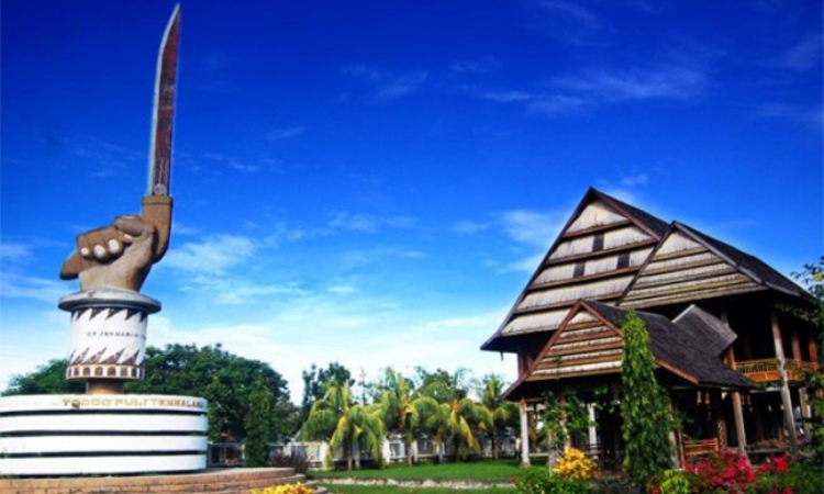 Detail Rumah Adat Luwu Nomer 6