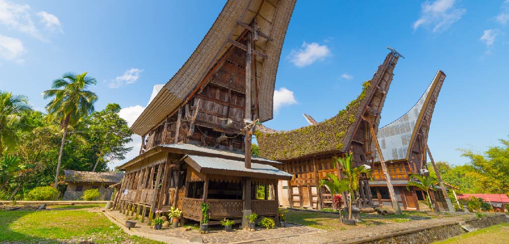 Detail Rumah Adat Masyarakat Toraja Nomer 17