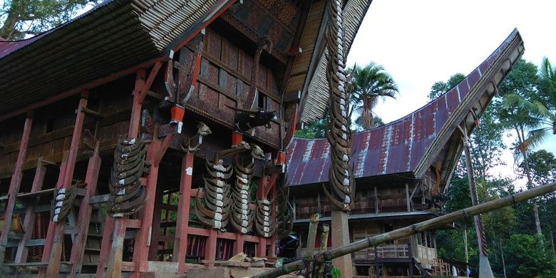 Detail Rumah Adat Masyarakat Toraja Nomer 5