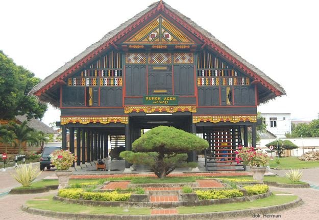 Detail Rumah Adat Provinsi Nomer 32