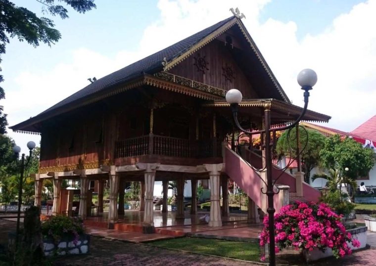 Detail Rumah Adat Provinsi Bengkulu Nomer 13