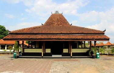 Detail Rumah Adat Provinsi Jawa Tengah Nomer 15