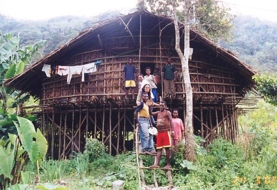 Detail Rumah Adat Provinsi Papua Nomer 34