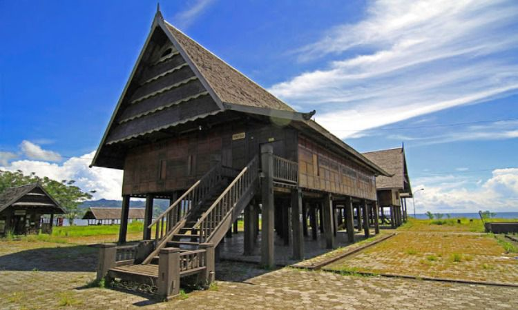 Detail Rumah Adat Provinsi Sulawesi Selatan Nomer 21