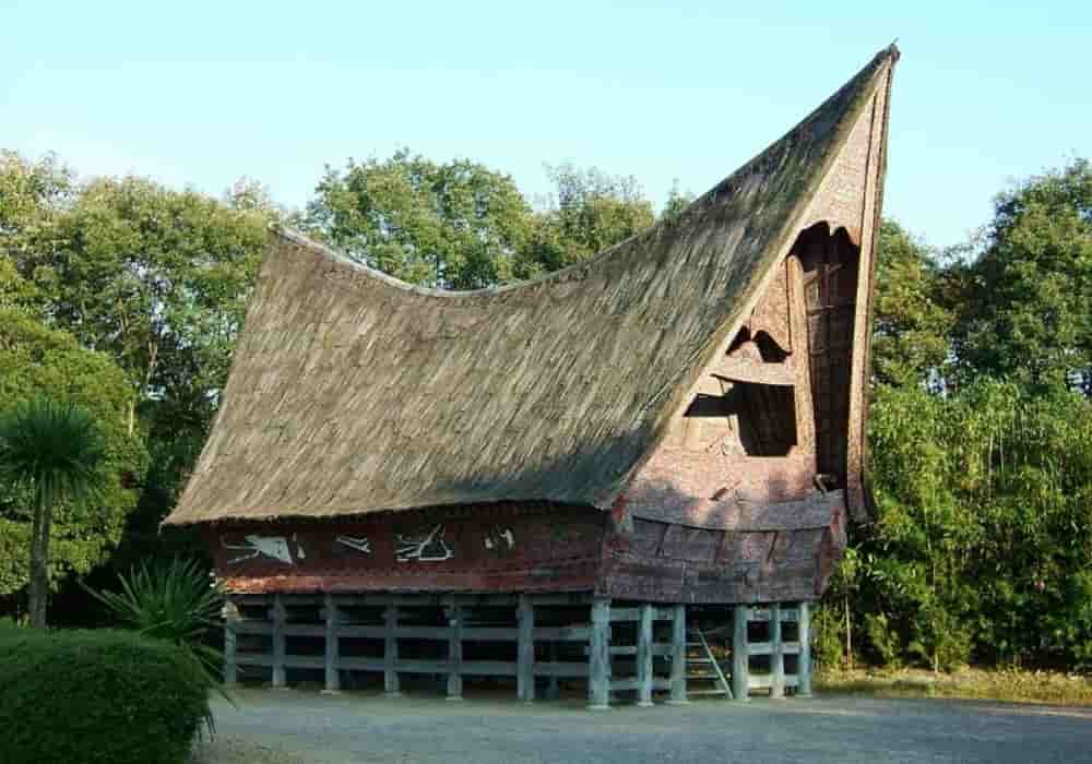 Detail Rumah Adat Provinsi Sumatera Utara Nomer 21