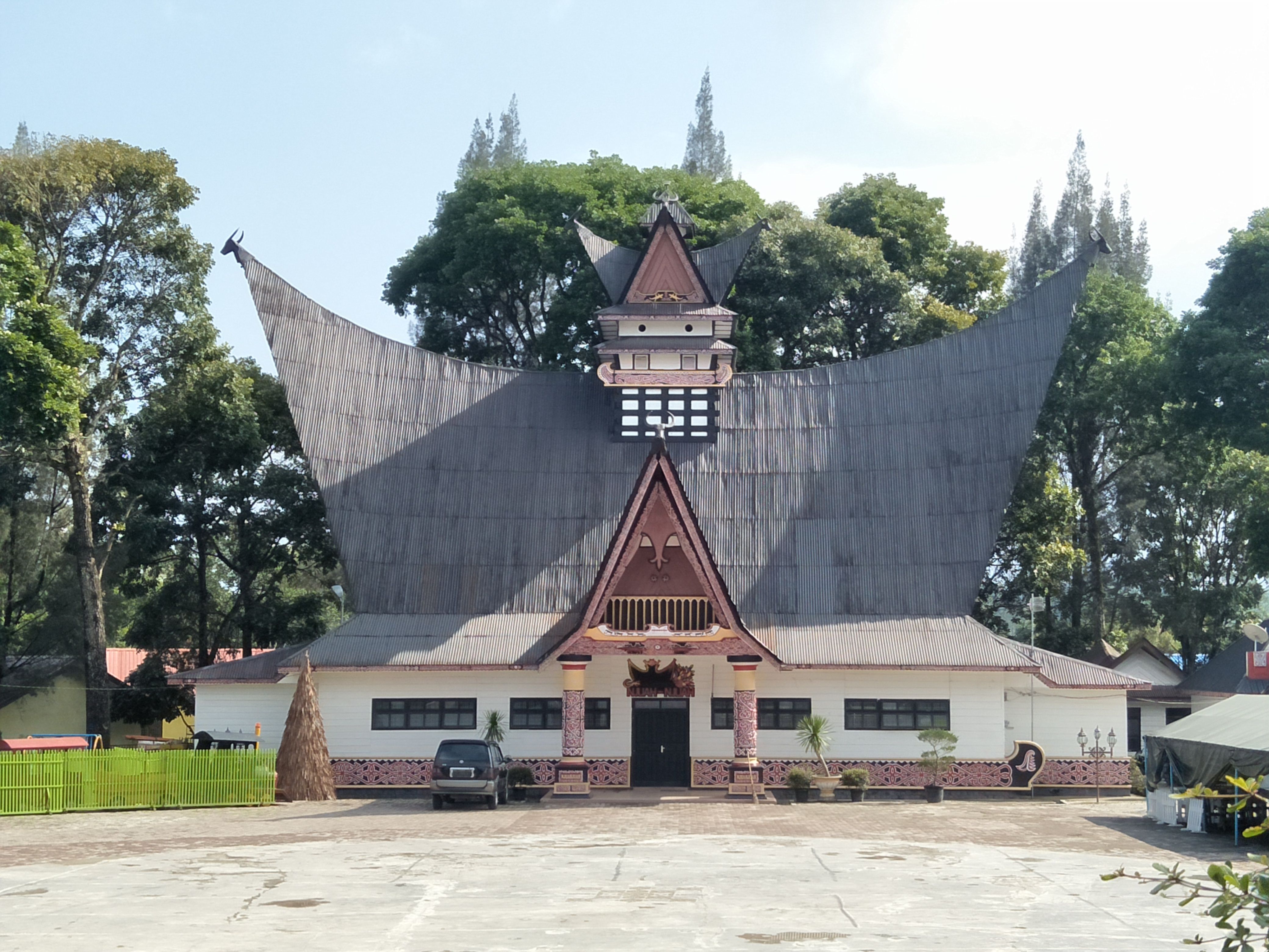 Detail Rumah Adat Provinsi Sumatera Utara Nomer 40