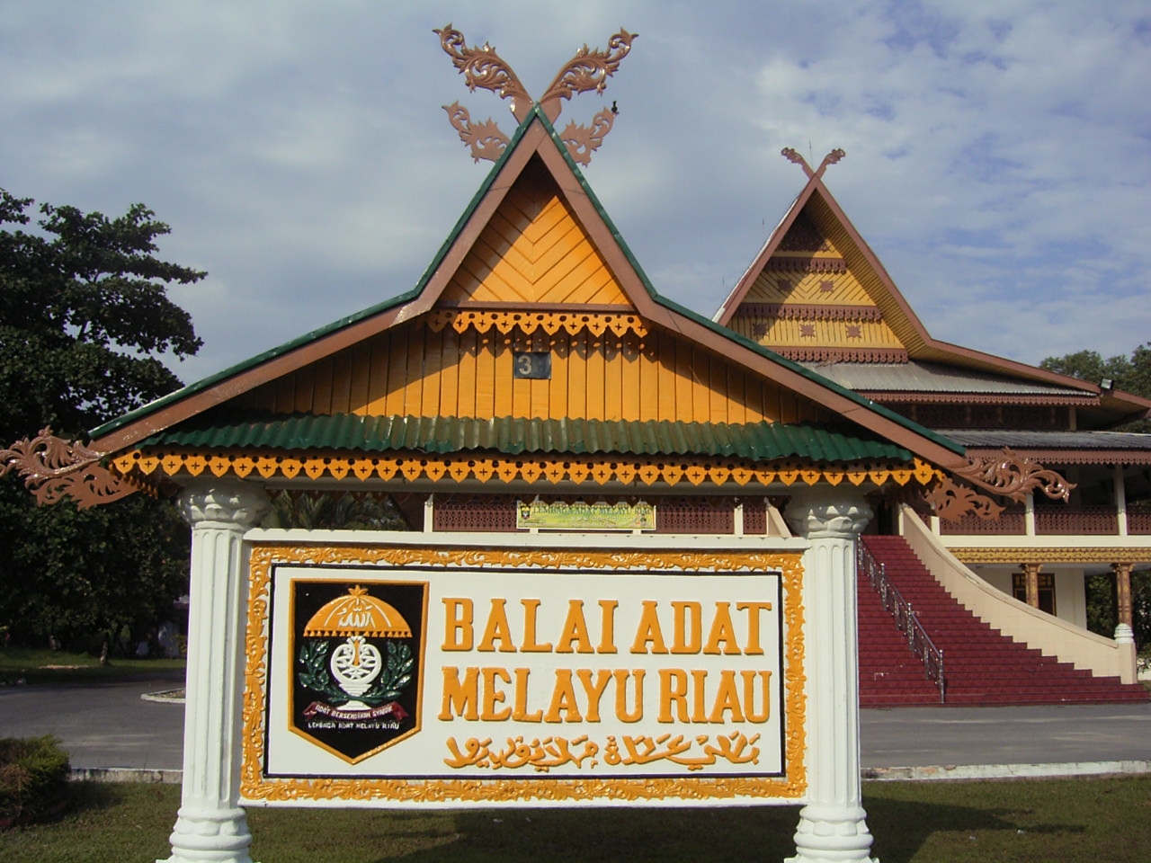 Detail Rumah Adat Rokan Hulu Nomer 20