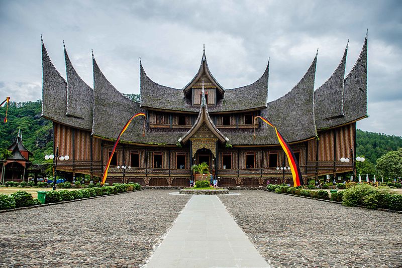 Detail Rumah Adat Rokan Hulu Nomer 25