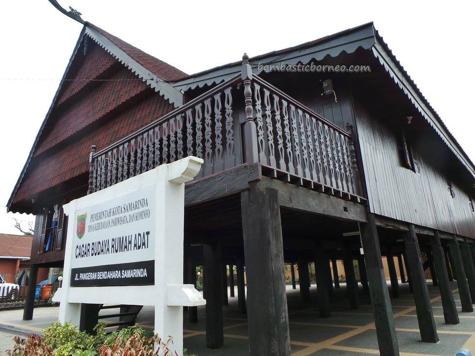 Detail Rumah Adat Samarinda Koleksi Nomer 6