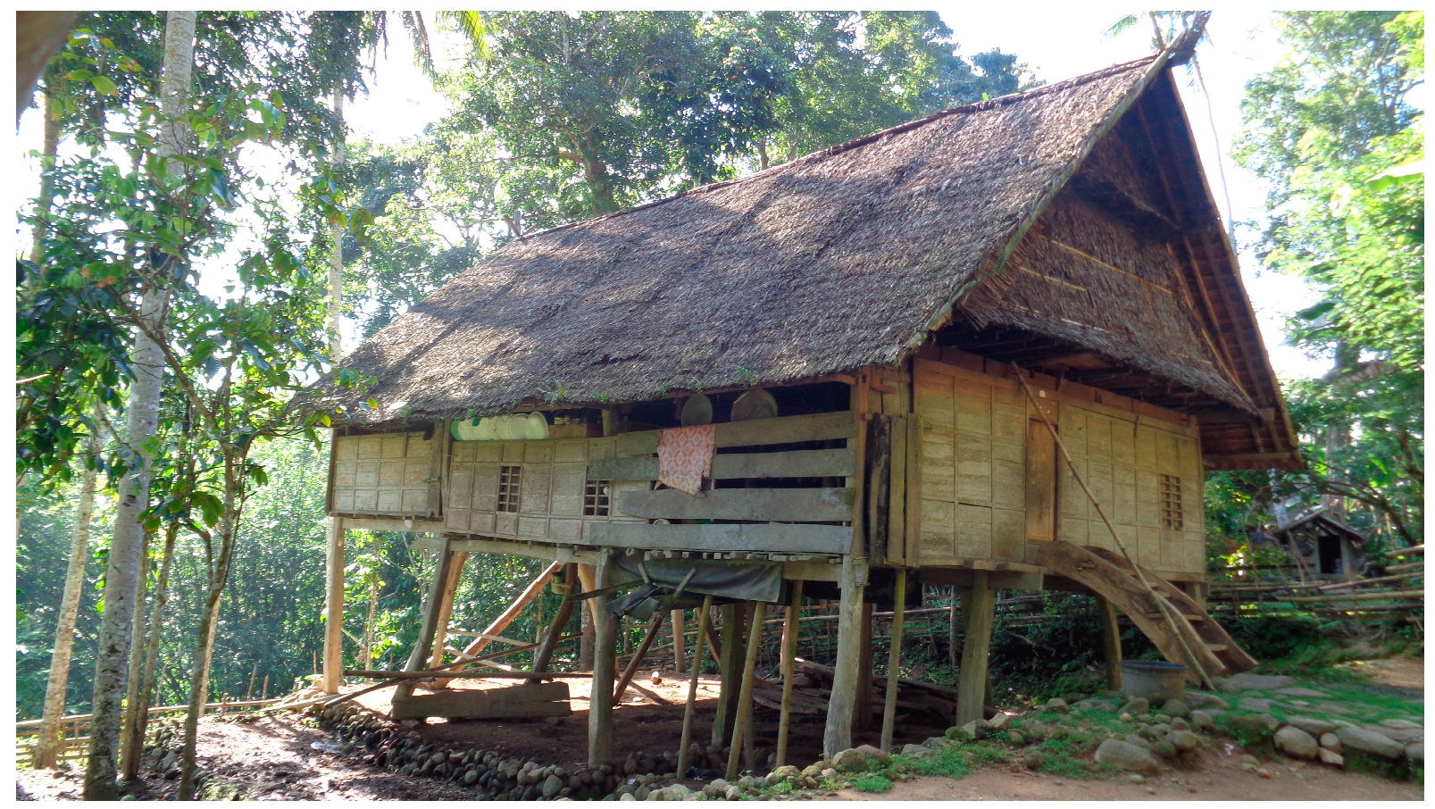 Detail Rumah Adat Suku Kajang Nomer 44