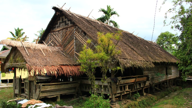 Detail Rumah Adat Suku Mentawai Nomer 2