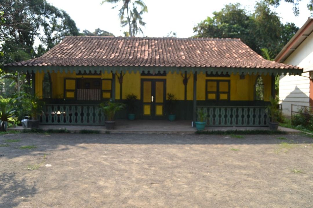 Detail Rumah Adat Tangerang Nomer 14