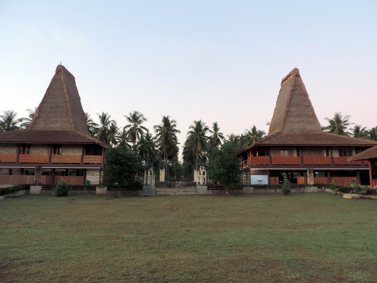 Detail Rumah Adat Ternate Nomer 40