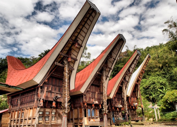 Detail Rumah Adat Toraja Atapnya Berbentuk Nomer 25