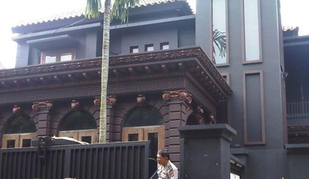 Detail Rumah Ahmad Dhani Pondok Indah Nomer 31