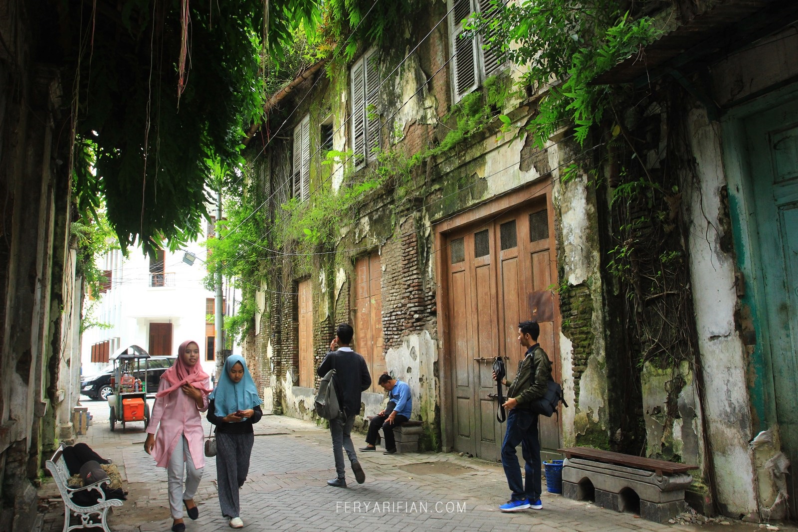 Detail Rumah Akar Kota Tua Nomer 34