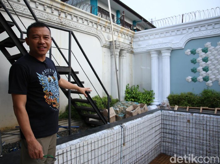 Detail Rumah Anang Hermansyah Nomer 25