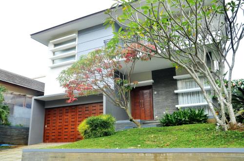 Detail Rumah Asri Villa Bandung Nomer 7