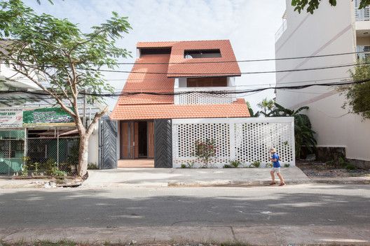 Detail Rumah Atap Tinggi Nomer 22