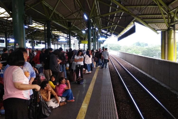 Detail Utara Barat Timur Selatan Gambar Stasiun Denah Nomer 44