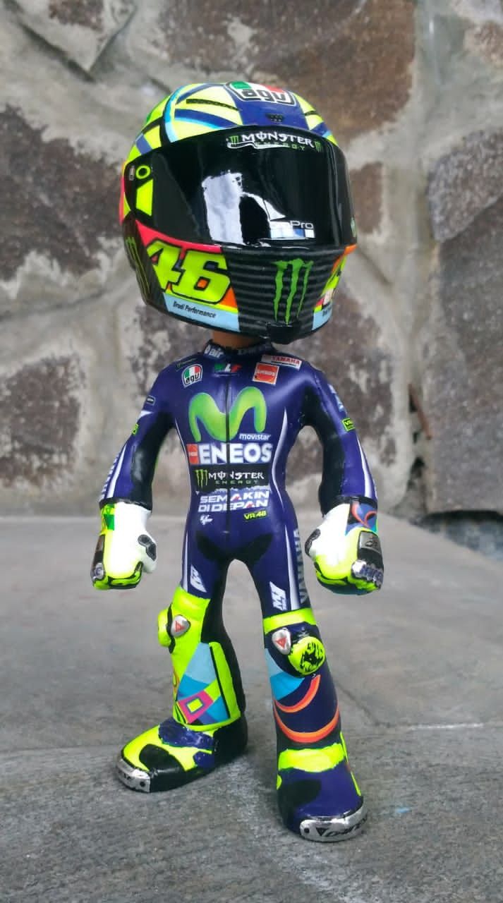 Detail Valentino Rossi Kartun Movistar Nomer 7