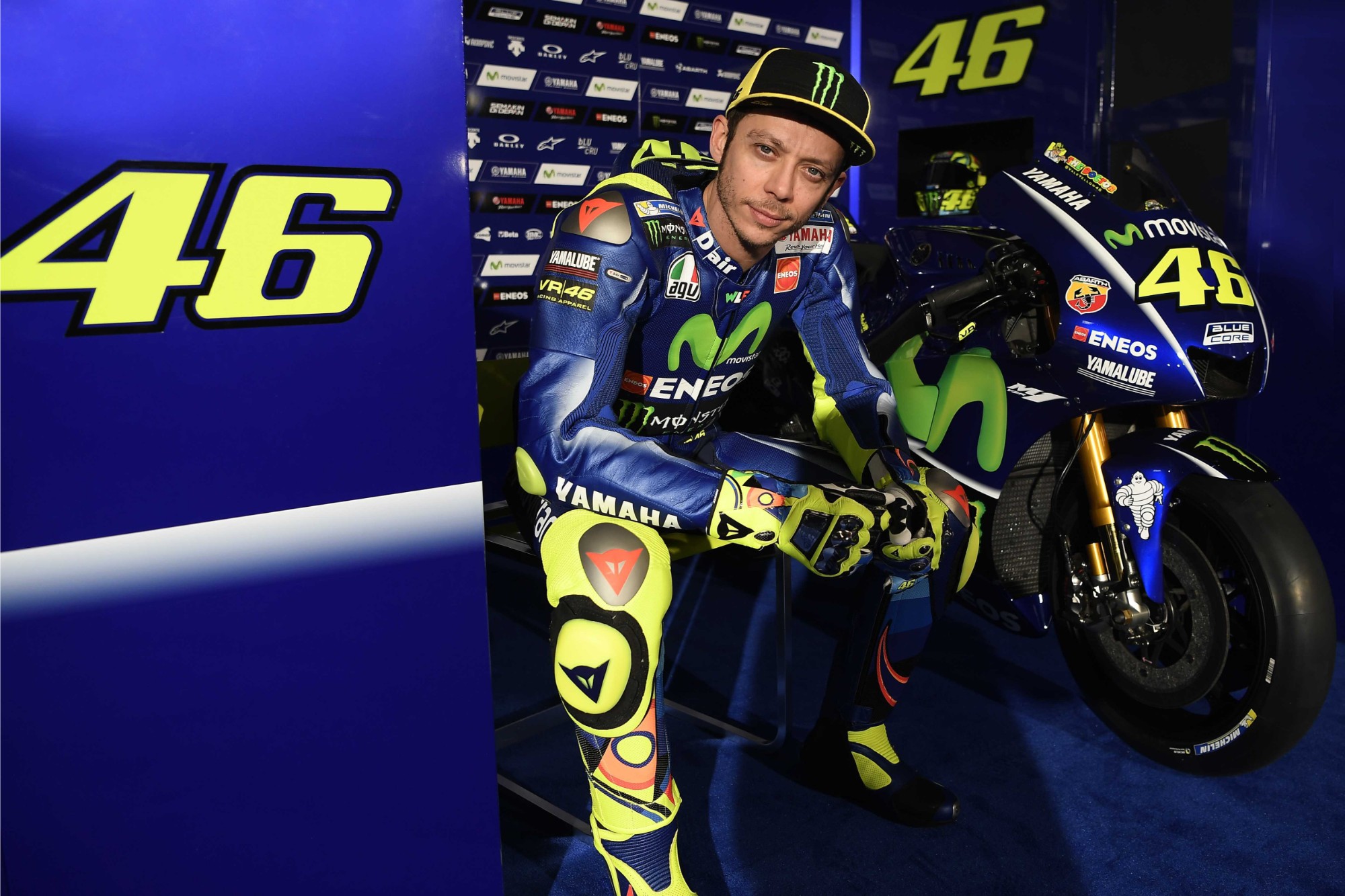 Detail Valentino Rossi Wallpaper 2017 Nomer 16