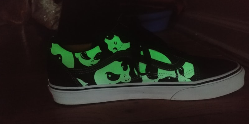Detail Vans Alien Ghost Nomer 26