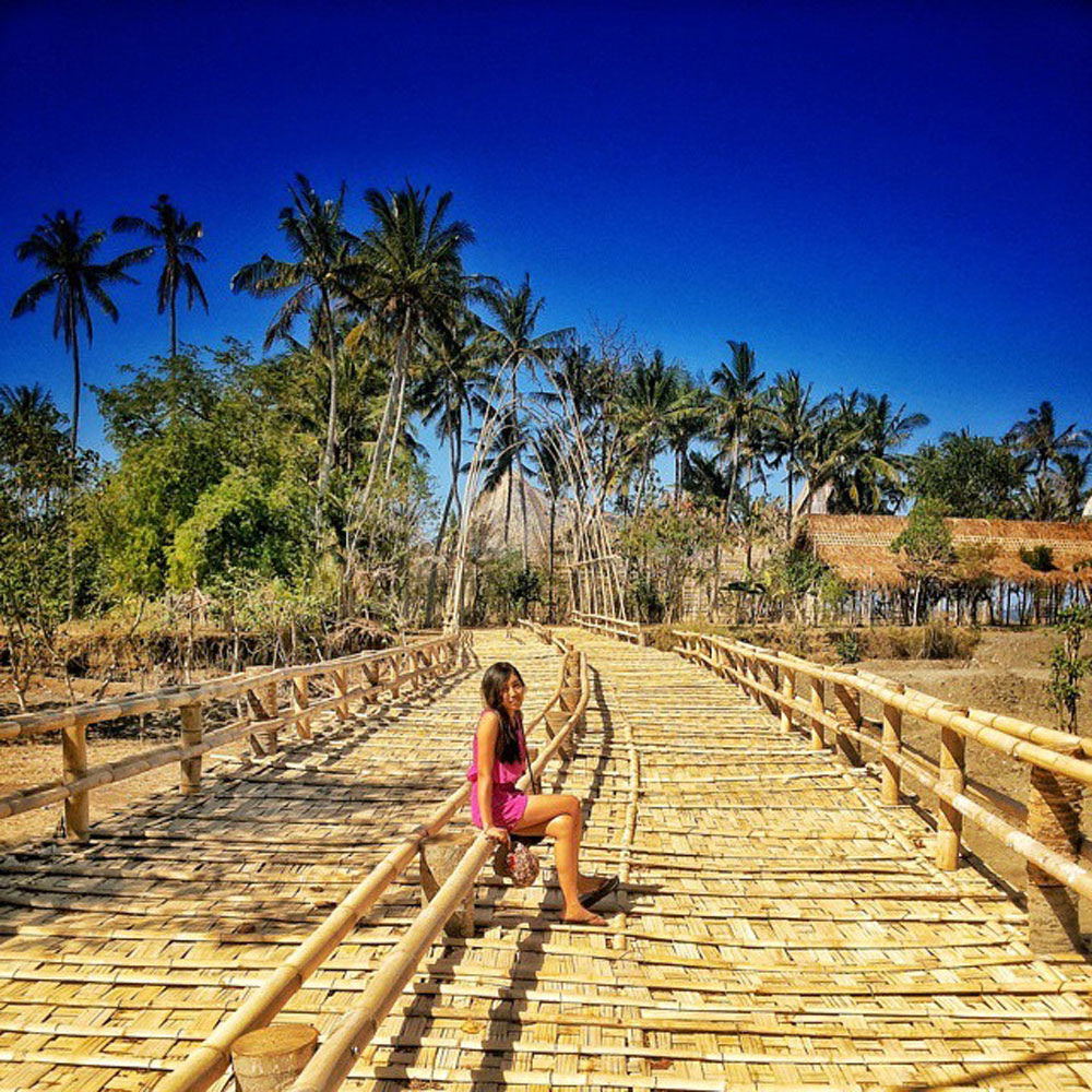 Detail Rumah Bambu Pengalon Nomer 15