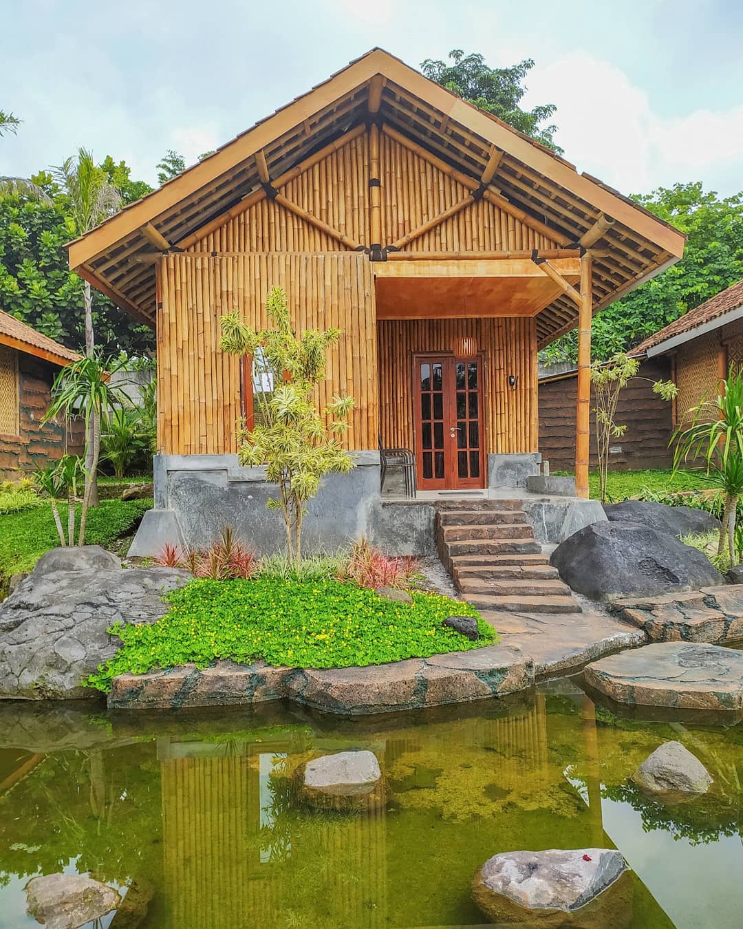 Detail Rumah Bambu Sadranan Nomer 48