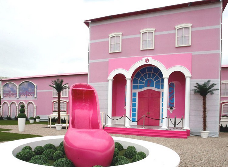 Detail Rumah Barbie Asli Di Indonesia Nomer 17