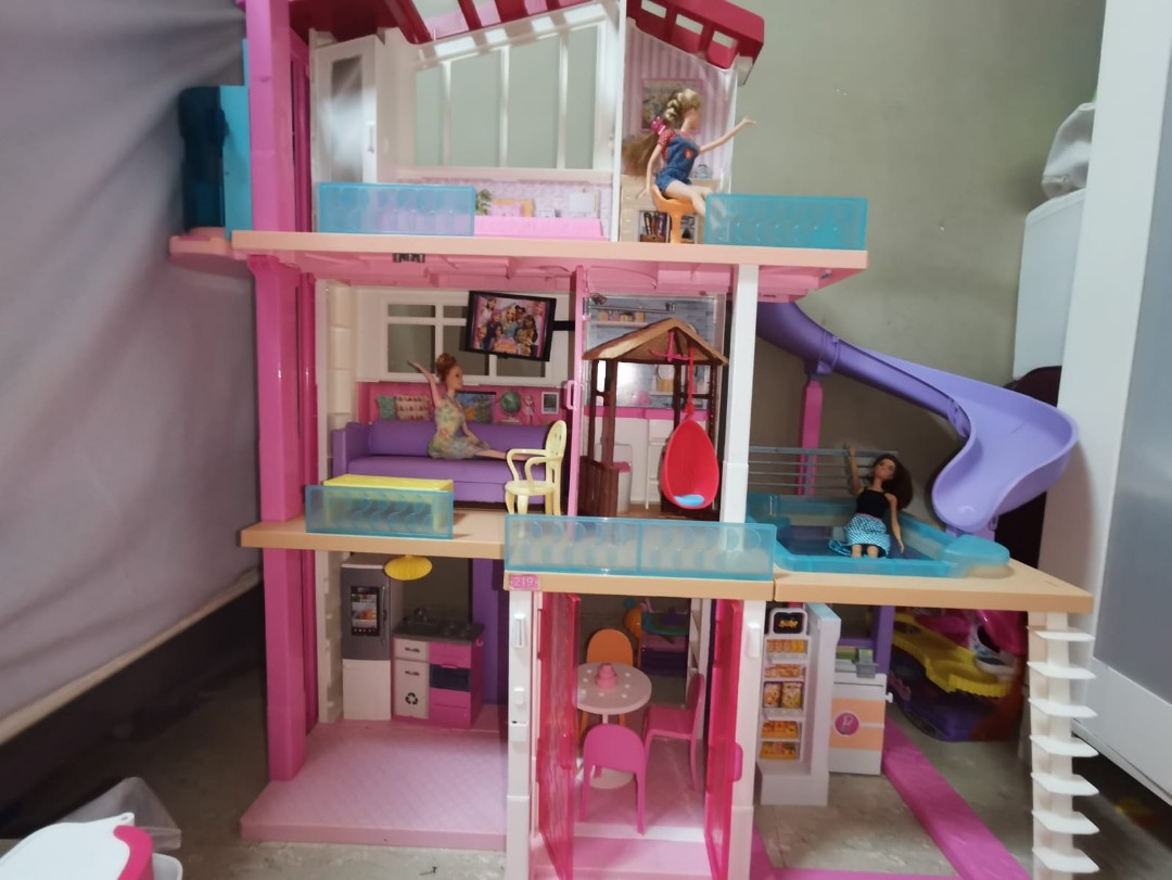 Detail Rumah Barbie Dream House Nomer 32