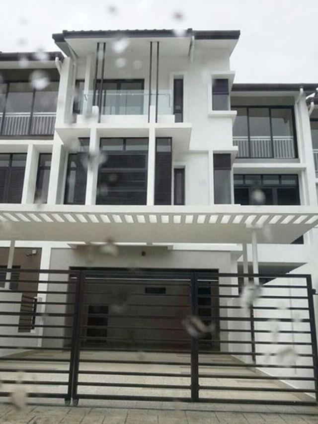 Detail Rumah Bcl Sekarang Nomer 22