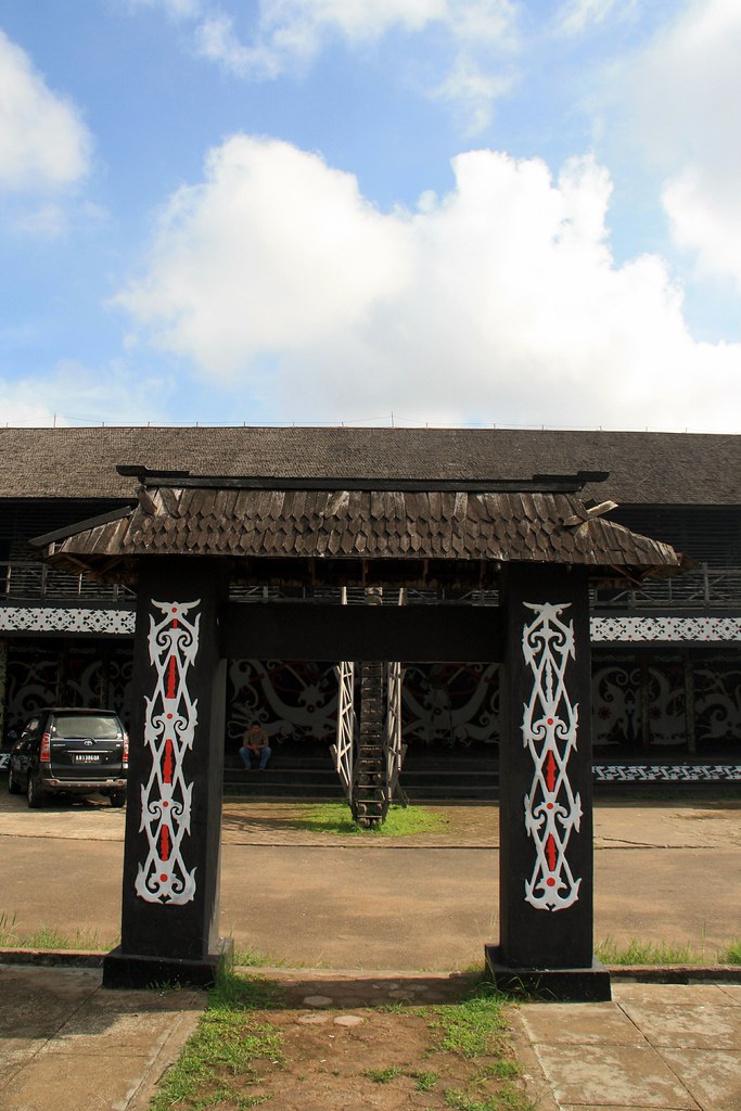 Detail Rumah Betang Pontianak Nomer 31