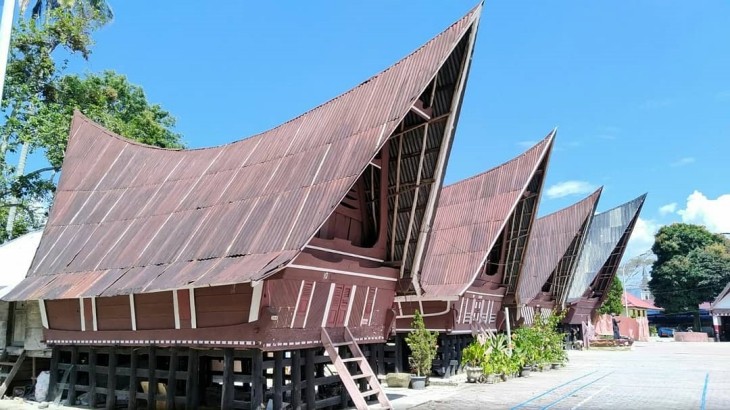 Detail Rumah Bolon Sumatera Utara Nomer 30