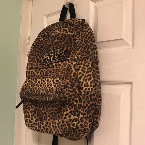 Detail Vans Cheetah Backpack Nomer 51