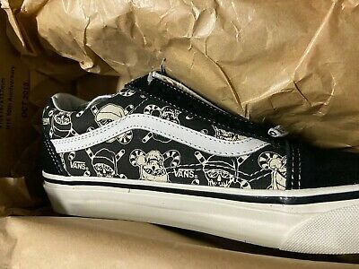 Detail Vans Pirate Skulls Nomer 12