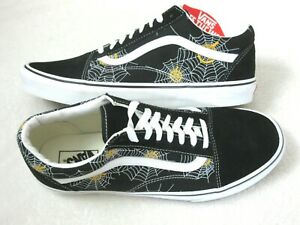 Detail Vans Spider Web Shoes Nomer 19