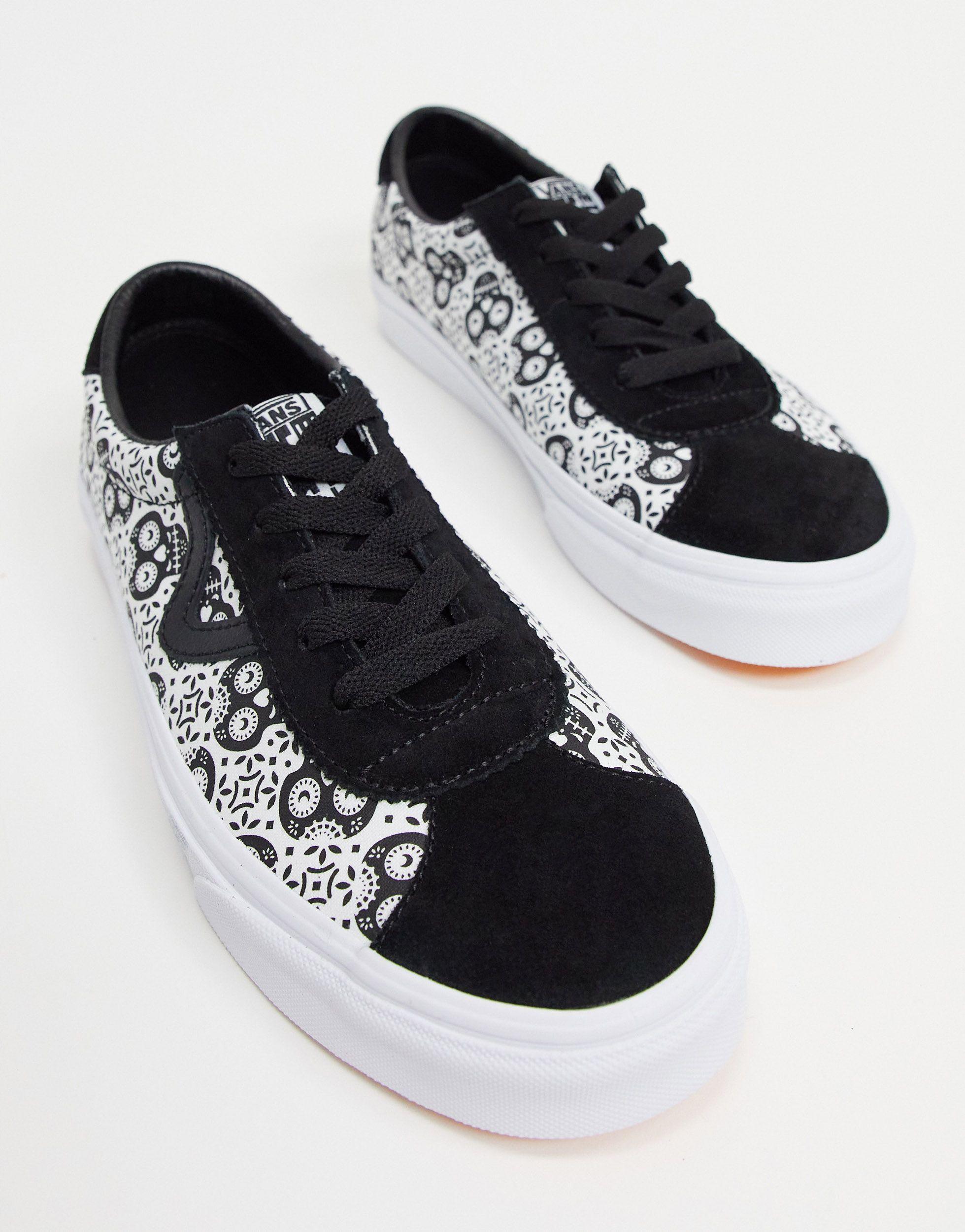 Detail Vans Sugar Skull Shoes Nomer 56