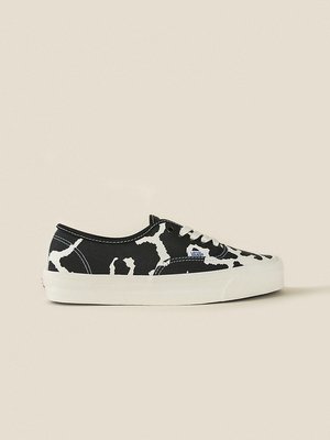 Detail Vans Vault Cow Print Nomer 15