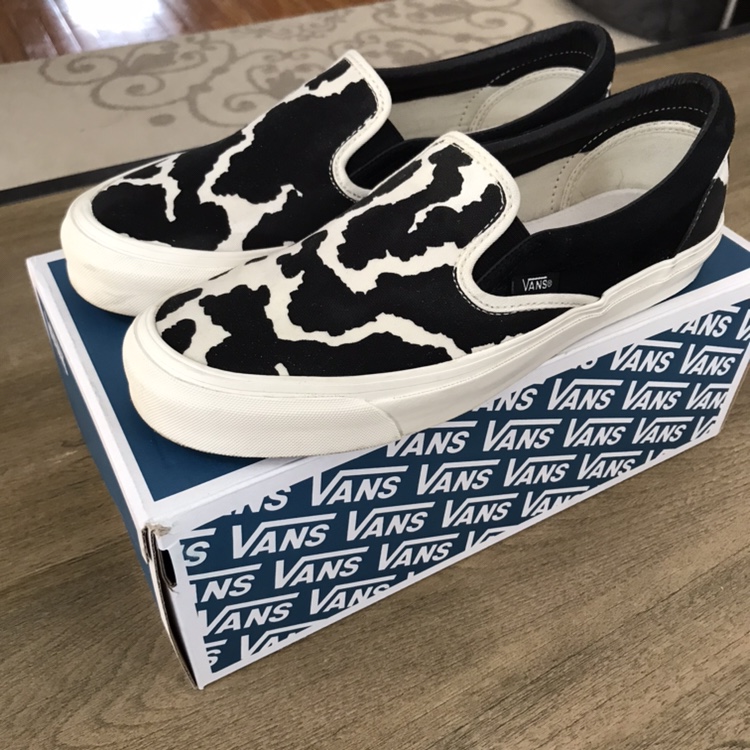 Detail Vans Vault Cow Print Nomer 16