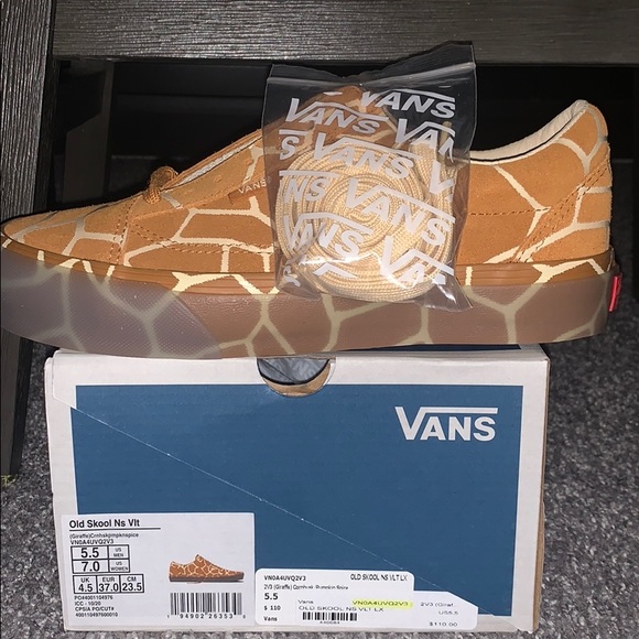 Detail Vans Vault Giraffe Nomer 5