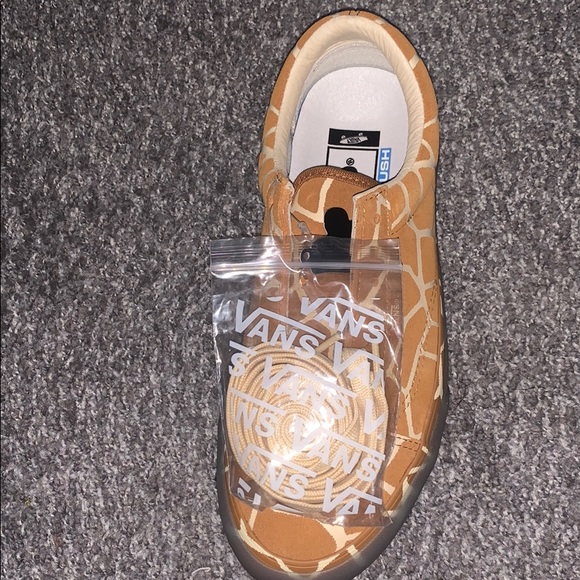 Detail Vans Vault Giraffe Nomer 7