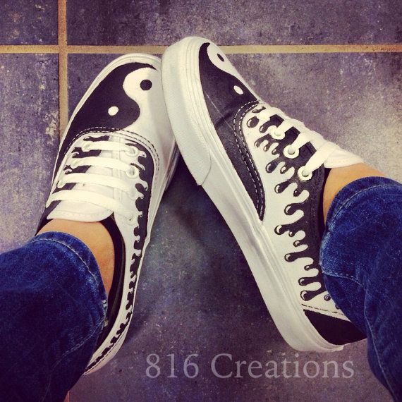 Detail Vans Yin Yang Nomer 8