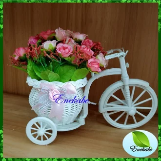Detail Vas Bunga Sepeda Nomer 35