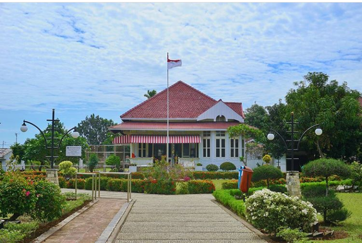 Detail Rumah Bung Karno Nomer 8