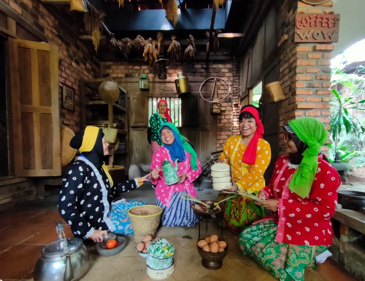 Detail Rumah Cikunir Resto Dan Foto Nomer 14