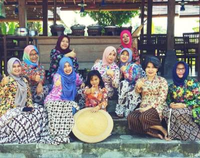 Detail Rumah Cikunir Resto Dan Foto Nomer 23