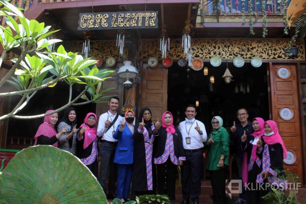 Detail Rumah Cikunir Resto Dan Foto Nomer 31